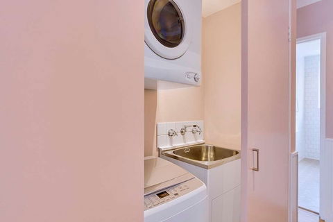 Adina Apartment Hotel Chippendale - Accommodation Search 8