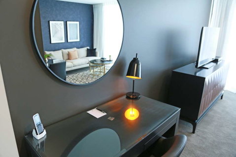Alex Perry Hotel and Apartments - Accommodation Search 8