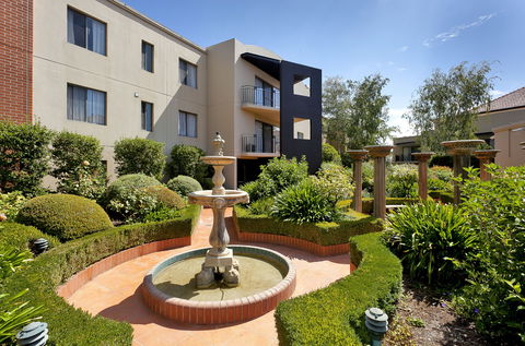 Astra Apartments The Griffin - Accommodation Search 0