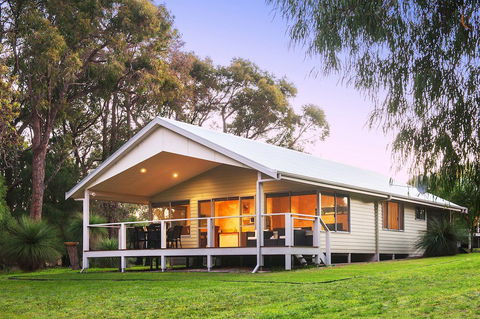 Acacia Chalets Margaret River - Accommodation Search 0