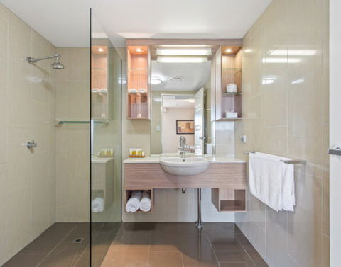 CBD Executive Apartments - Accommodation Search 2