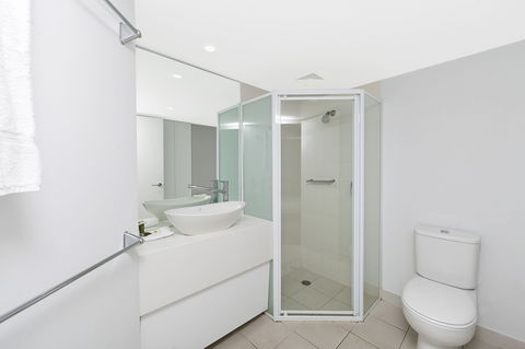 Astra Apartments The Griffin - Accommodation Search 5