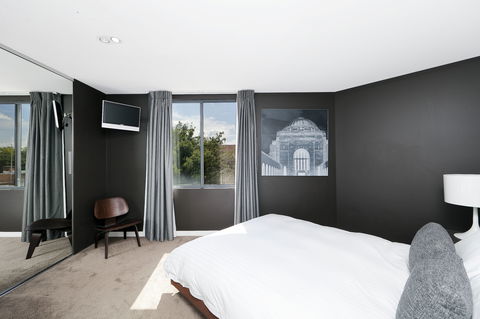 Astra Apartments The Griffin - Accommodation Search 6