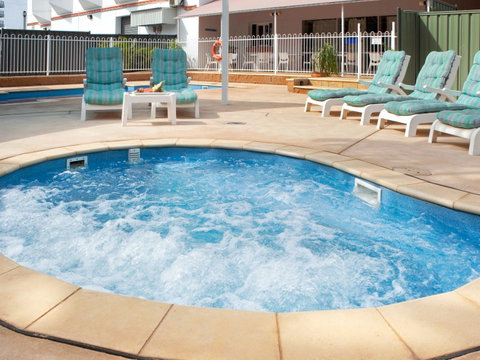 Novotel Darwin Atrium - Accommodation Search 9