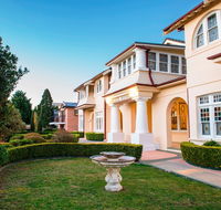 Palais Royale - Accommodation Search