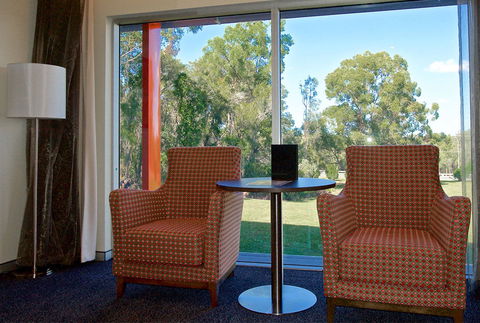 Alexandra Hills Hotel - Accommodation Search 2