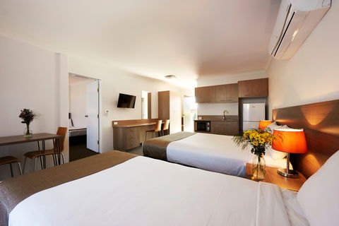 Adelong Motel - Accommodation Search 2