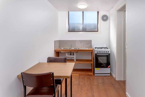 Econo Lodge Lilydale - Accommodation Search 1