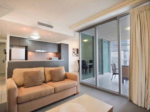 Oaks Casino Towers - Accommodation Search 2