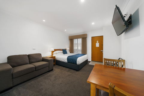 Stagecoach Motel - Accommodation Search 7