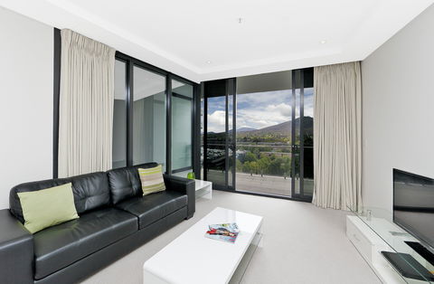 Astra Canberra Manhattan - Accommodation Search 6