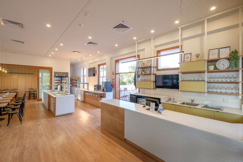 Barney Beach Accommodation Centre - Accommodation Search 8