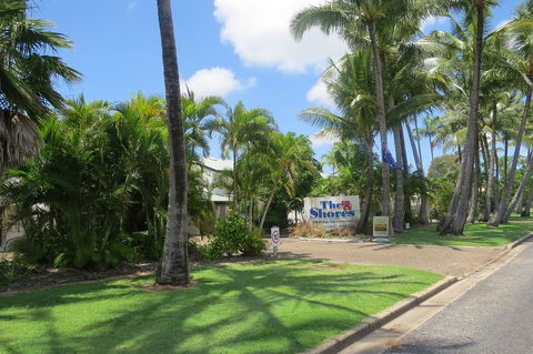The Shores Holiday Apartments - Accommodation Search 0