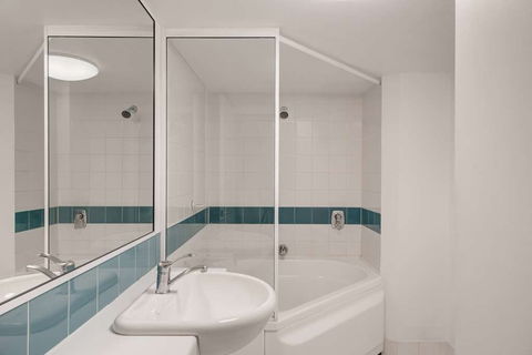 Adina Serviced Apartments James Court - Accommodation Search 11