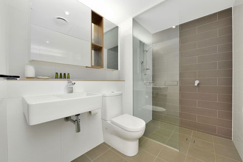 Astra Apartments MacQuarie Park - Accommodation Search 1