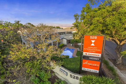The Airport International Motel - Accommodation Search 0