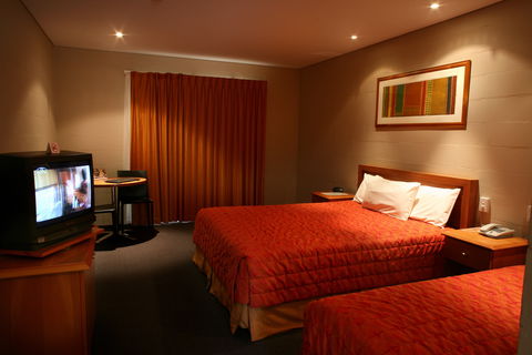 Outback Hotel & Lodge - Accommodation Search 2