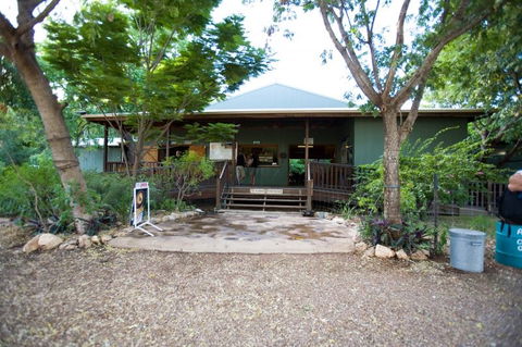 Adels Grove Camping Park Hotel - Accommodation Search 0