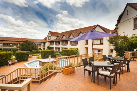 Mercure Canberra - Accommodation Search 28