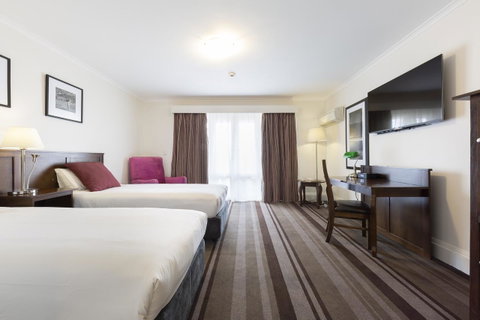Mercure Canberra - Accommodation Search 10
