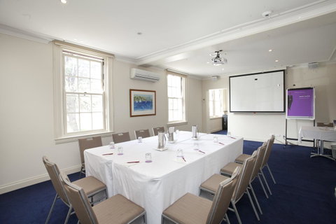 Mercure Canberra - Accommodation Search 37