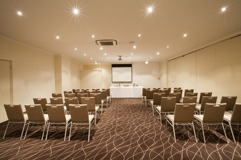 Mercure Canberra - Accommodation Search 39