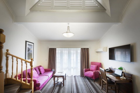 Mercure Canberra - Accommodation Search 5