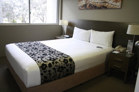 Pavilion On Northbourne - Accommodation Search 8