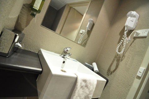 Pavilion On Northbourne - Accommodation Search 21