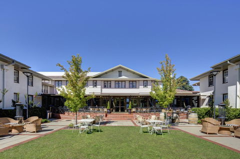 Hotel Kurrajong Canberra - Accommodation Search 0