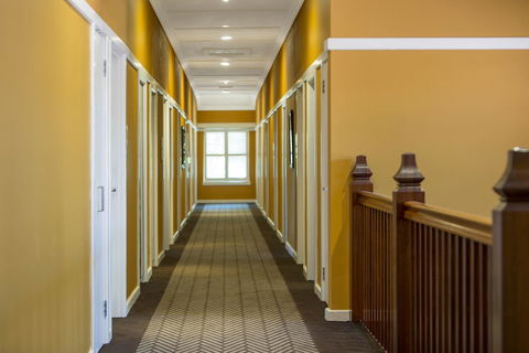 Hotel Kurrajong Canberra - Accommodation Search 16