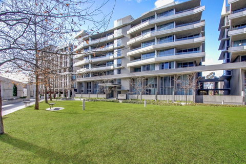 Realm Park 39 Barton ACT - Accommodation Search 39