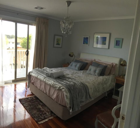 Finches Canberra - Accommodation Search 11