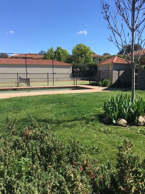 Finches Canberra - Accommodation Search 28