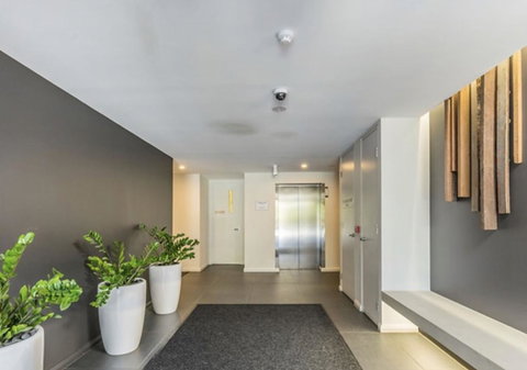 Modern Executive Apt@Barton*1BR*WiFi*Gym*Secure Parking*Canberra - Accommodation Search 16