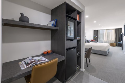 Deco Hotel Canberra - Accommodation Search 7