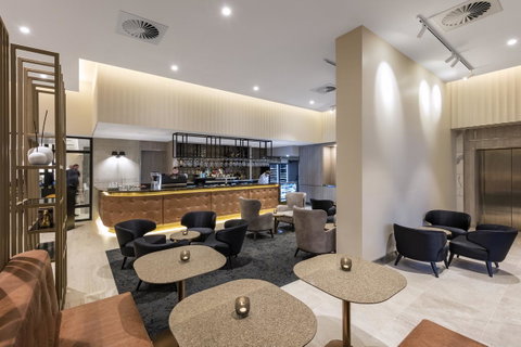 Deco Hotel Canberra - Accommodation Search 3