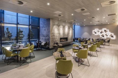 Deco Hotel Canberra - Accommodation Search 1