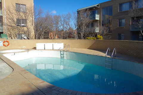 Kingston Comfy Apartment - Accommodation Search 11
