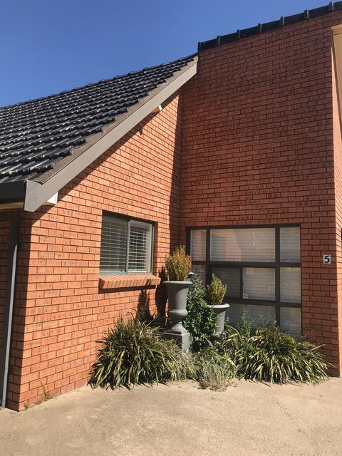 Central Tranquility Heart Of Orange - Accommodation Search 28