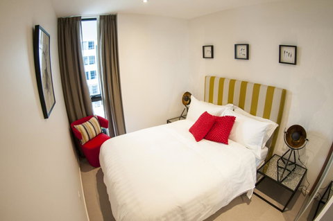KUI - Manhattan Apartments - Accommodation Search 14