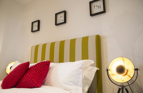 KUI - Manhattan Apartments - Accommodation Search 7
