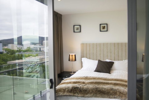 KUI - Manhattan Apartments - Accommodation Search 15