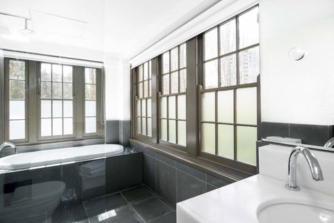 Peppers Gallery Hotel - Accommodation Search 10