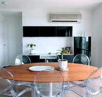 Staying Places - The Avenue - Accommodation Search