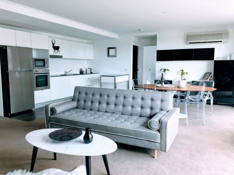 Staying Places - The Avenue - Accommodation Search 18
