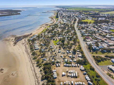 Port Broughton Tourist Park - Accommodation Search 0