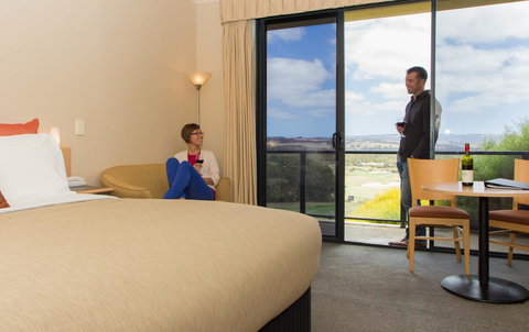 McCracken Country Club - Accommodation Search 13