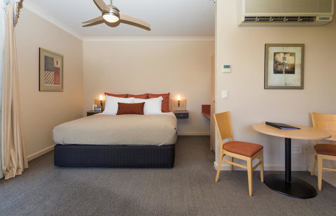 McCracken Country Club - Accommodation Search 17