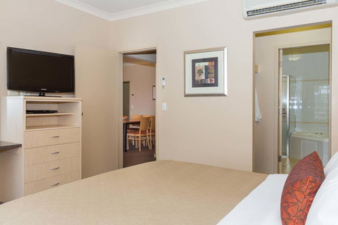 McCracken Country Club - Accommodation Search 27